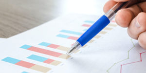 Pen pointing on the bar graph