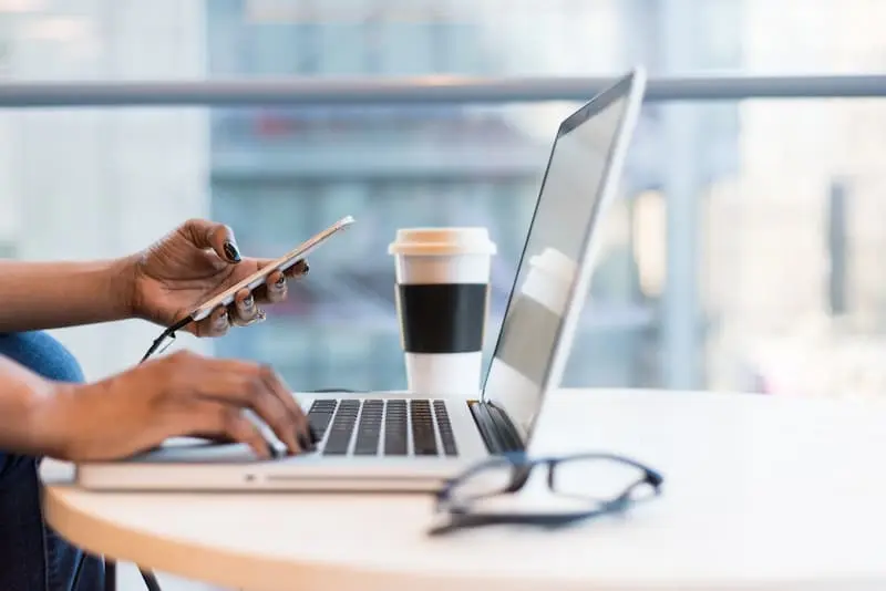 Remote hiring tips. Hire safely and effectively.