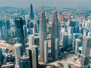 Where can I find job candidates for free in Malaysia