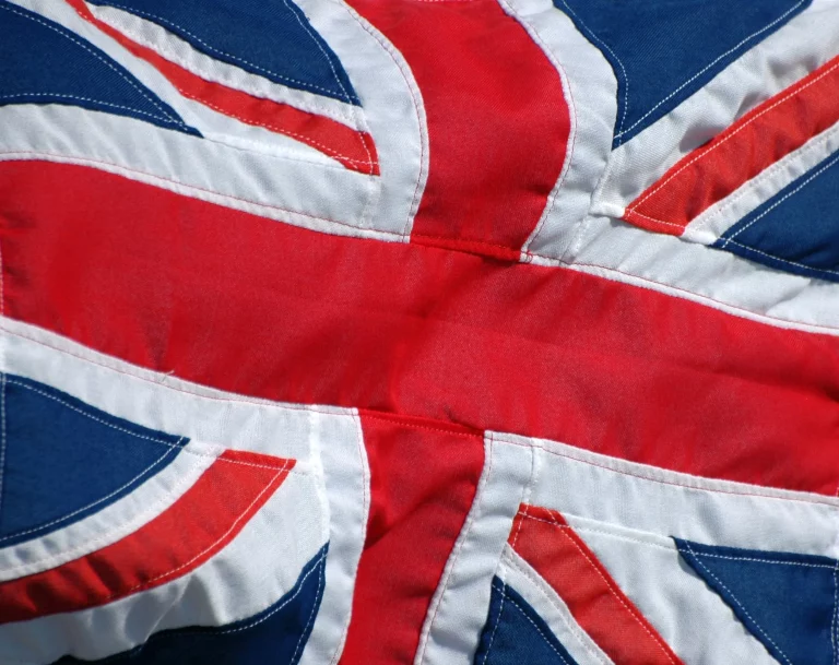 find free resume databases in the UK