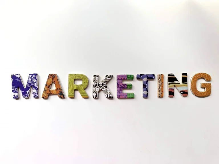 Best 14 Marketing Manager Job Description Examples