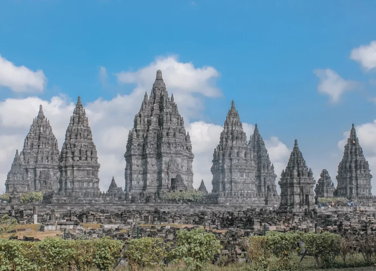 Contoh Iklan Lowongan Kerja Kreatif di Indonesia