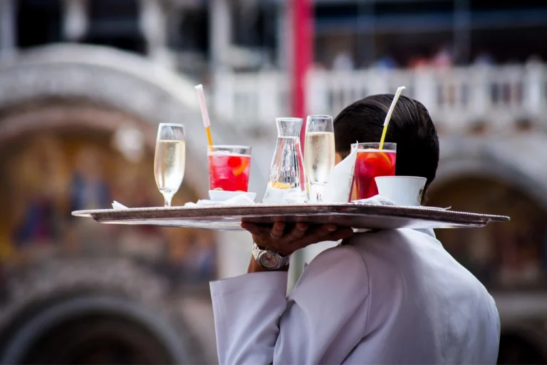 Hire-Restaurant-Staff-in-South-Africa